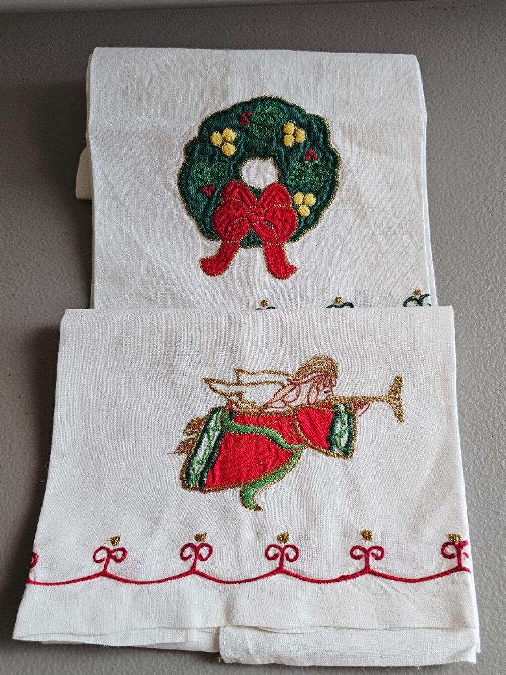 Vintage Lillian Vernon Applique Christmas Tea Towels 2 Guest Hand Angel Wreath